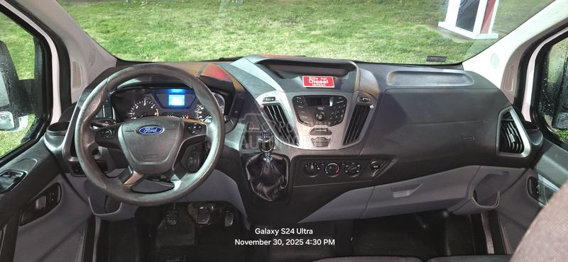 Ford Transit Custom 9 Sedista K L I M A