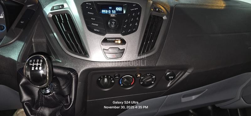 Ford Transit Custom 9 Sedista K L I M A