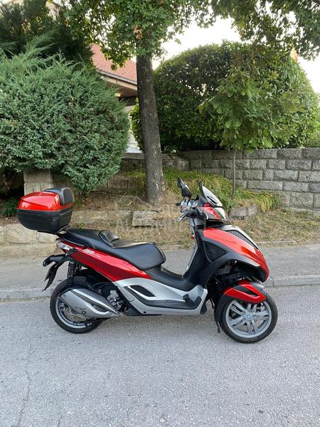 Piaggio mp3 yourban Lt