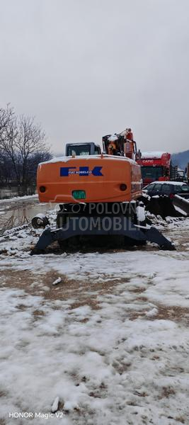 Fiat Kobelco e215w