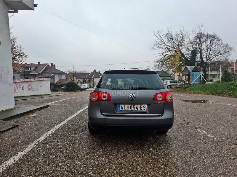 Volkswagen Passat B6 COMFORTLINE 2.0 TDI