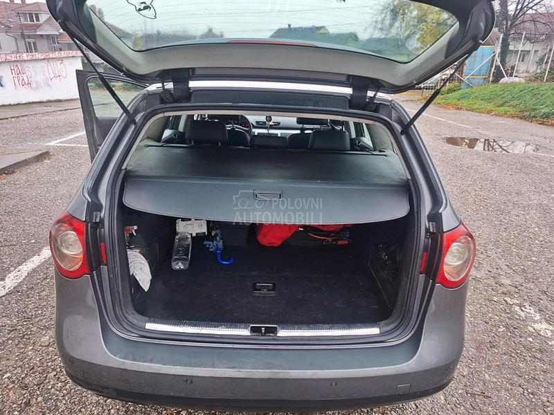 Volkswagen Passat B6 COMFORTLINE 2.0 TDI