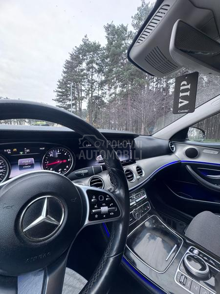 Mercedes Benz E 200 2.0