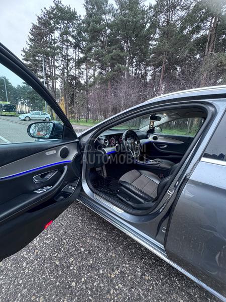 Mercedes Benz E 200 2.0