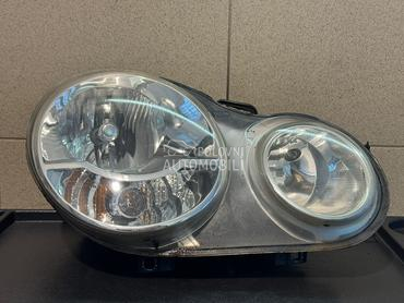 Desni far za Volkswagen Polo od 2001. do 2005. god.