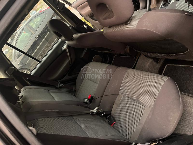 Toyota RAV 4 2.0 d4d