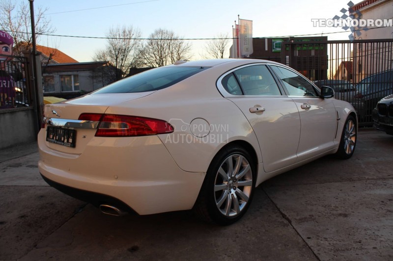 Jaguar XF D S 3.0 V6 275ps