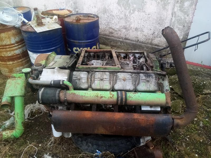 Torpedo kombajnski motor V8