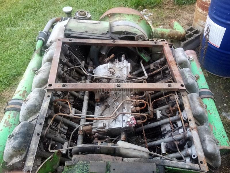 Torpedo kombajnski motor V8