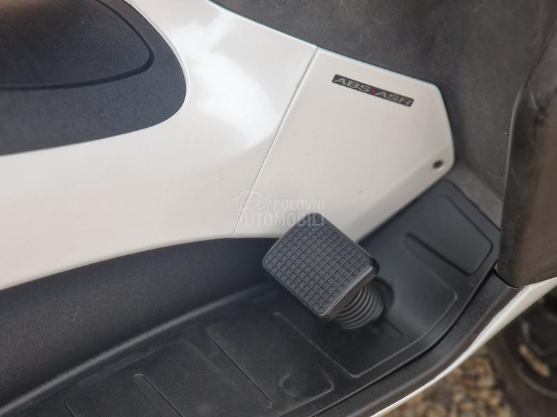 Piaggio MP3 300 LT B kat.