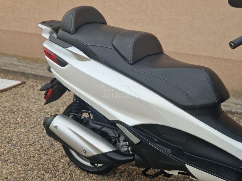 Piaggio MP3 300 LT B kat.
