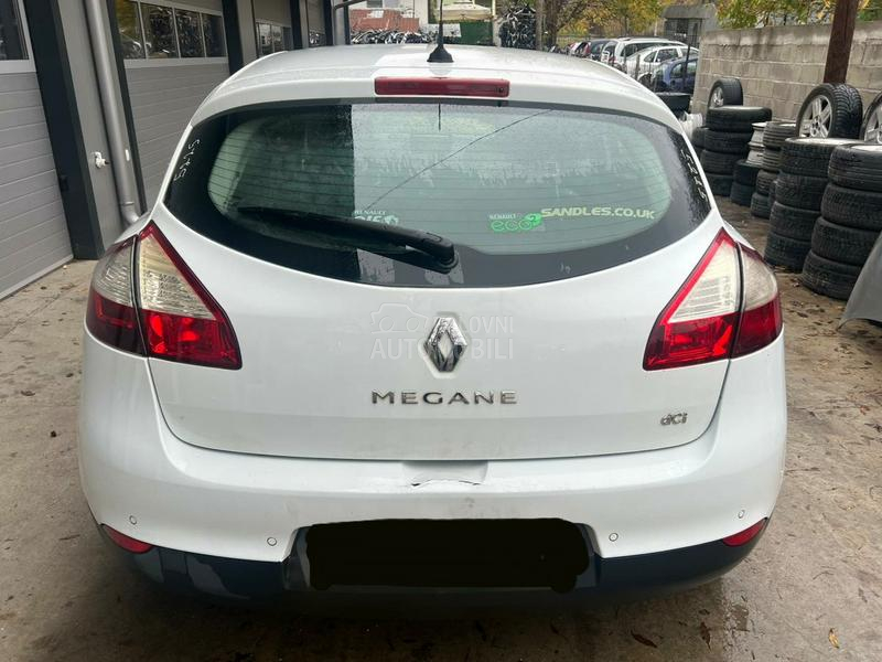 Tapaciri vrata hečbek