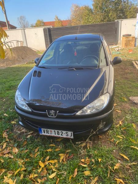 Peugeot 206 sedan