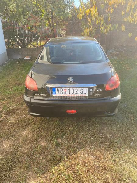 Peugeot 206 sedan