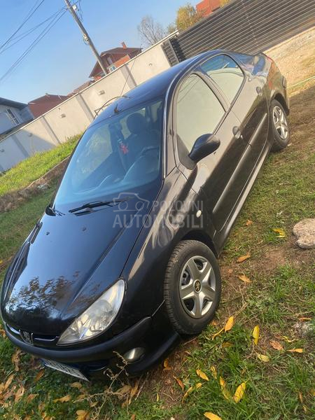 Peugeot 206 sedan