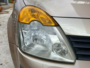 Far desni za Renault Modus od 2004. do 2012. god.