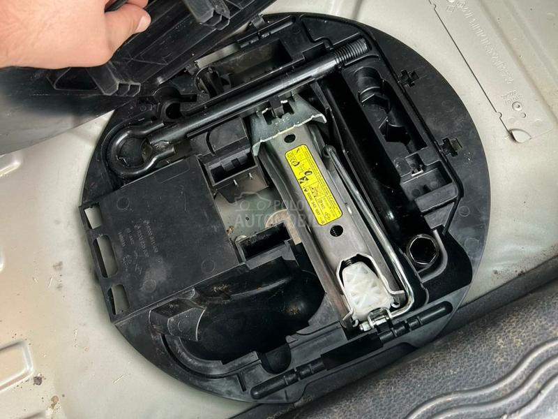 Set (dizalica, ključ i kuka)