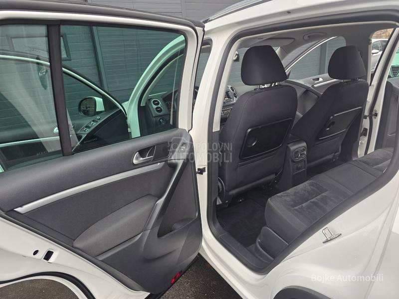Volkswagen Tiguan 2.0TDI SPORTLINE