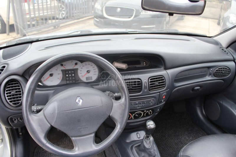 Renault Megane 2.0 16V iDe cabrio