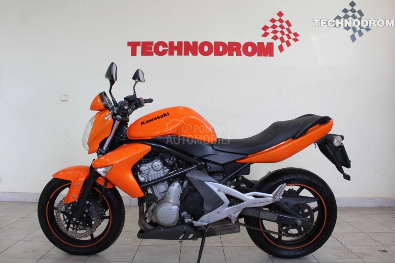 Kawasaki ER 6N ER6 ER6N