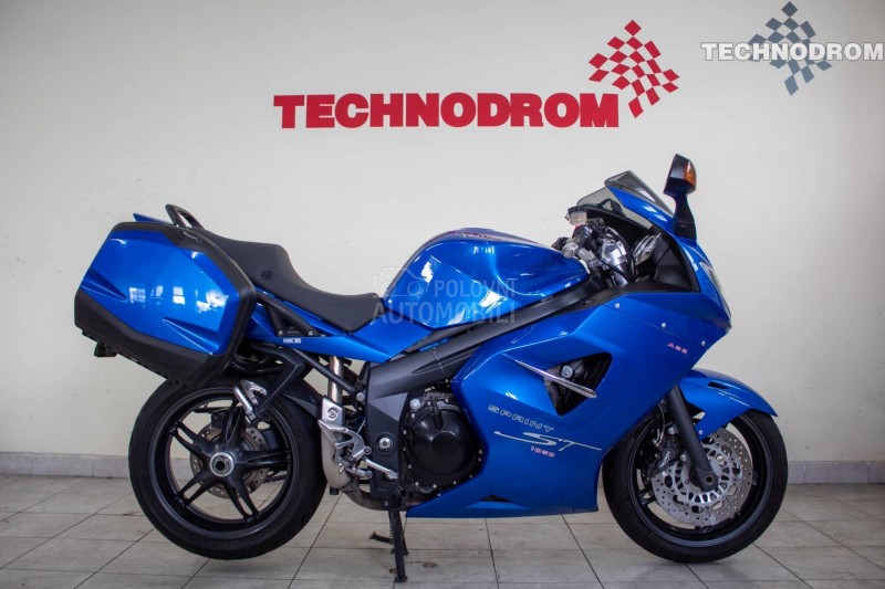 Triumph Sprint 1050 ST