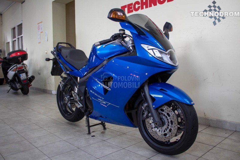 Triumph Sprint 1050 ST