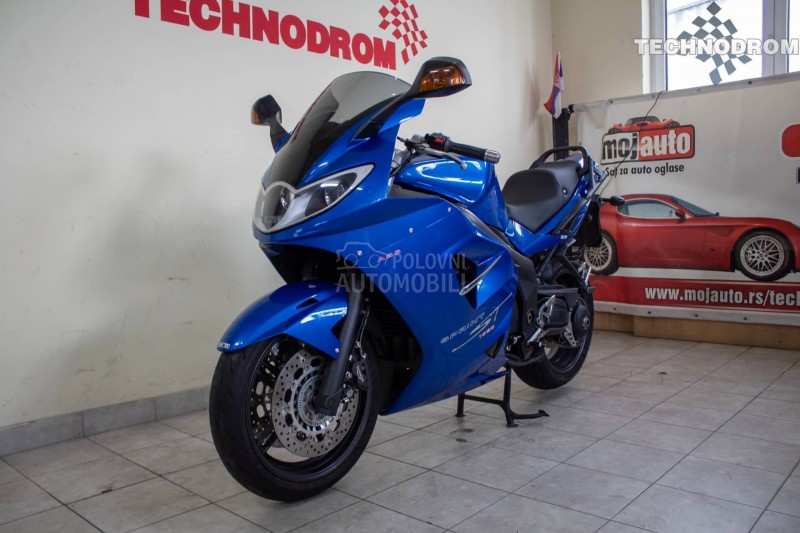 Triumph Sprint 1050 ST