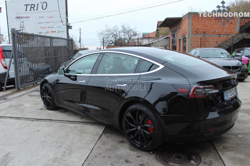 Tesla Model 3 DualMotorPerformance