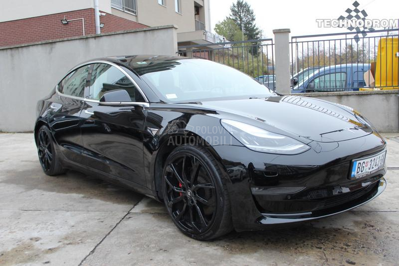 Tesla Model 3 DualMotorPerformance
