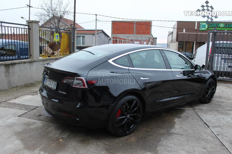 Tesla Model 3 DualMotorPerformance