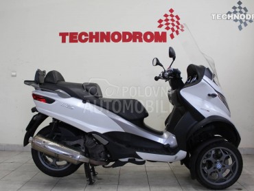 Piaggio MP3 500 LT B kategorija