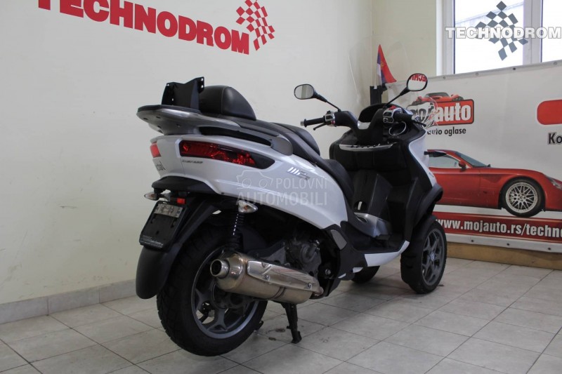 Piaggio MP3 500 LT B kategorija