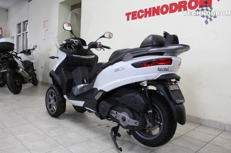 Piaggio MP3 500 LT B kategorija