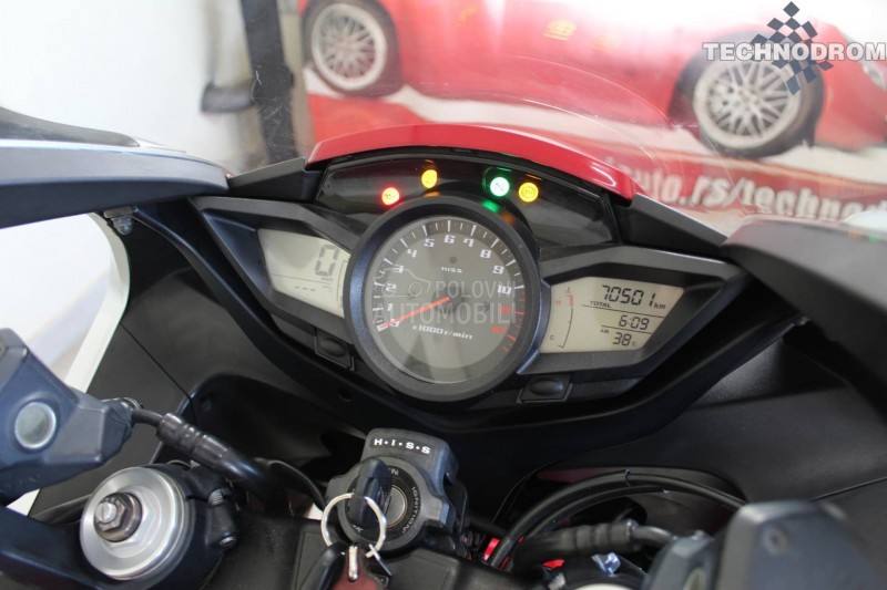 Honda VFR 1200 VFR1200 VFR1200F