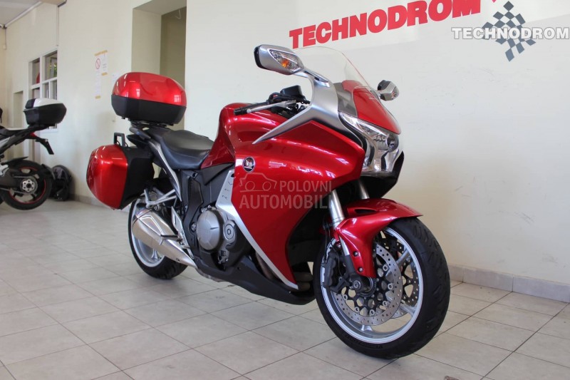 Honda VFR 1200 VFR1200 VFR1200F