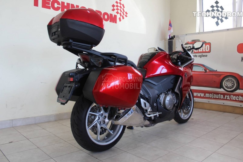 Honda VFR 1200 VFR1200 VFR1200F