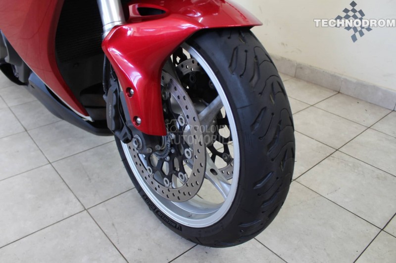 Honda VFR 1200 VFR1200 VFR1200F