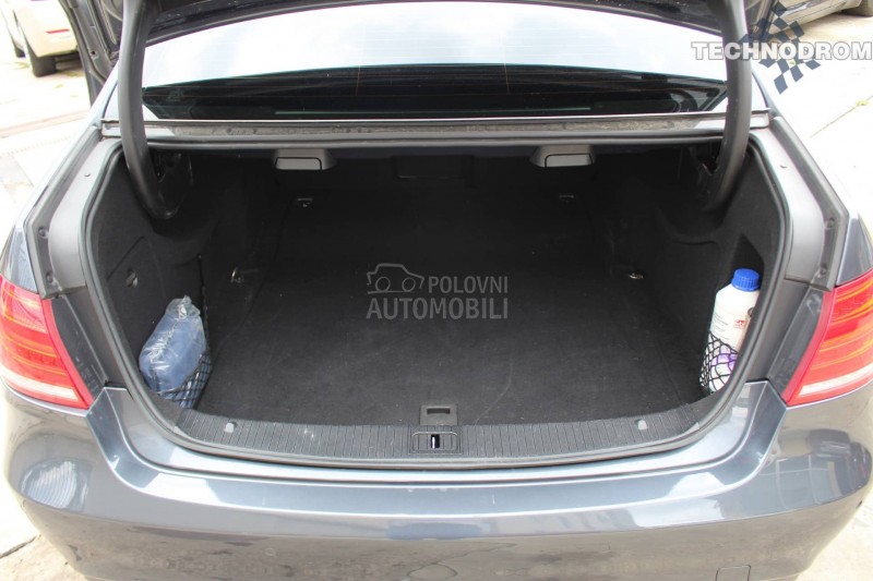 Mercedes Benz E 250 oprema