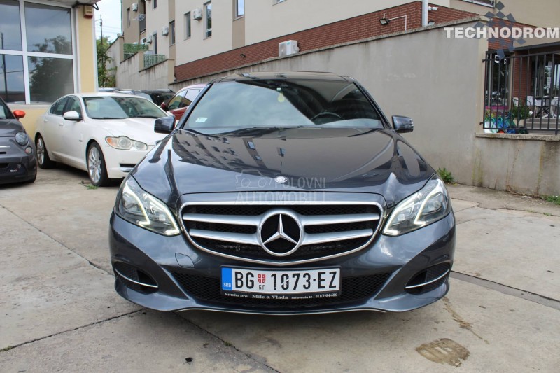 Mercedes Benz E 250 oprema