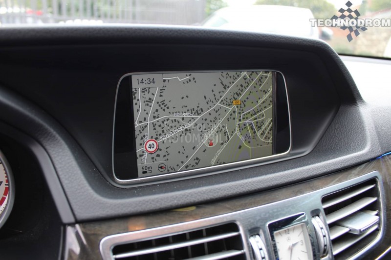 Mercedes Benz E 250 oprema