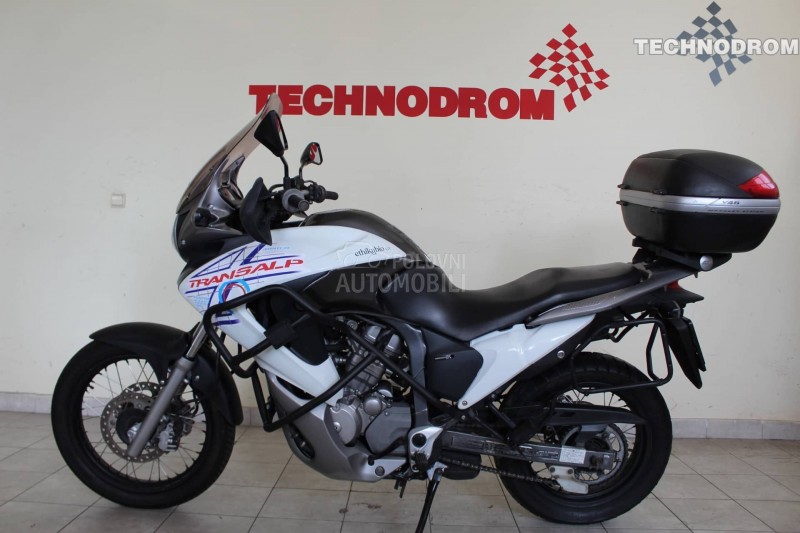 Honda Transalp 700 XL700