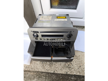 Originalni CD radio za Alfa Romeo 147