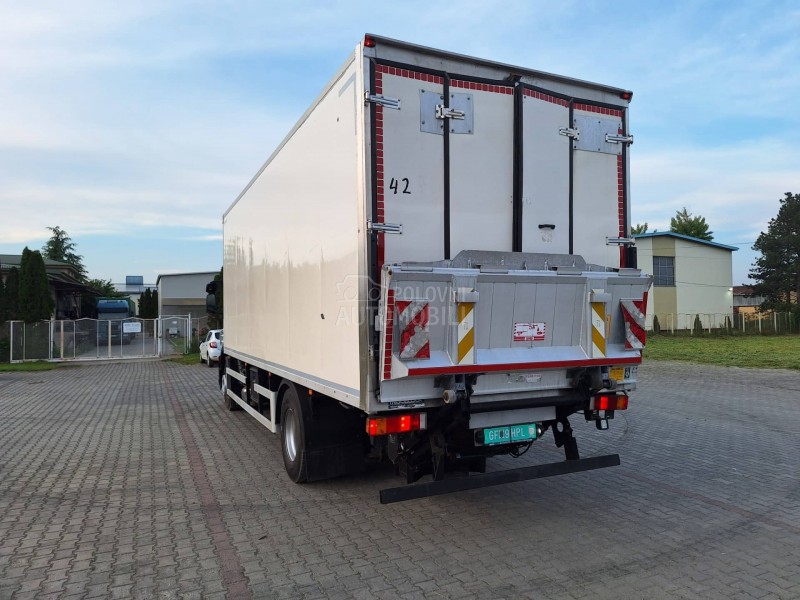 Iveco Stralis 19s360