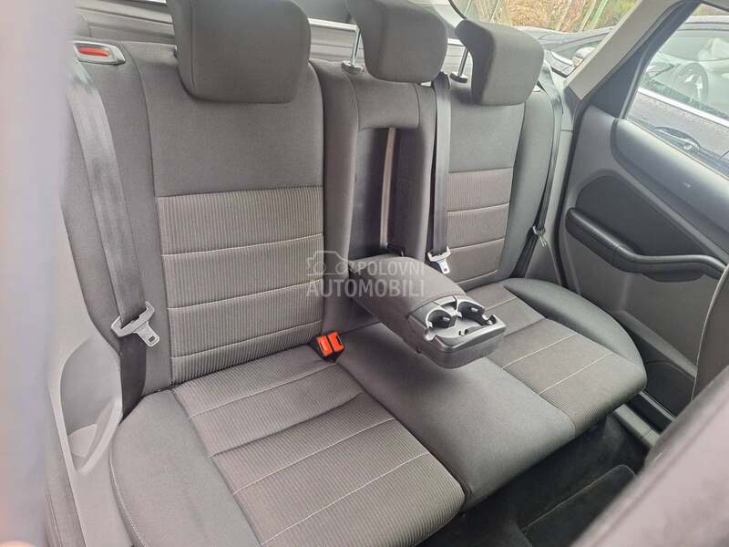 Ford Focus 1.8b Atmosferac