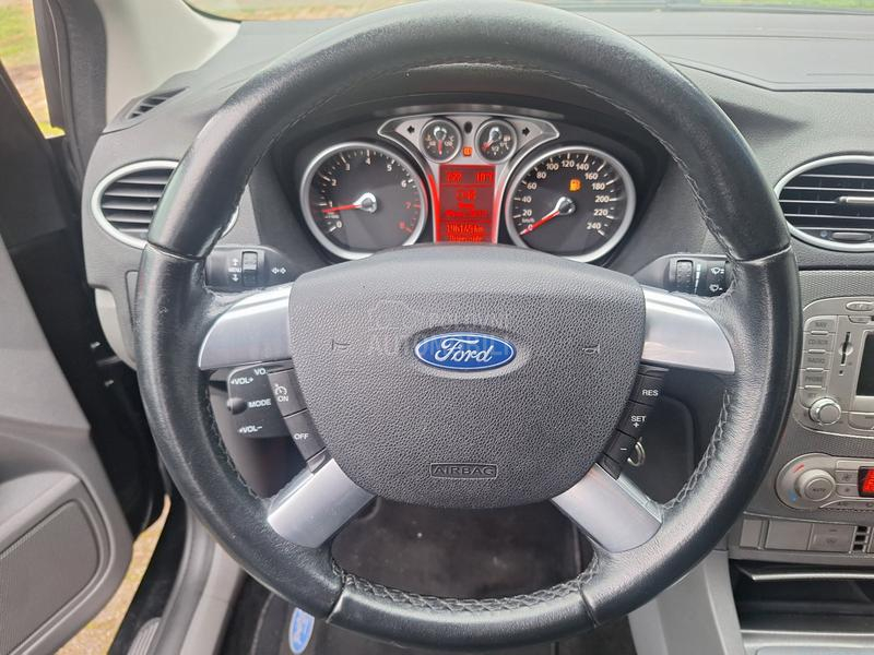 Ford Focus 1.8b Atmosferac