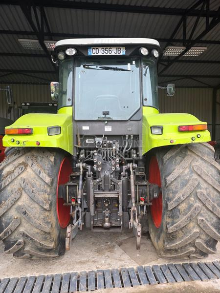 Claas Ares 697
