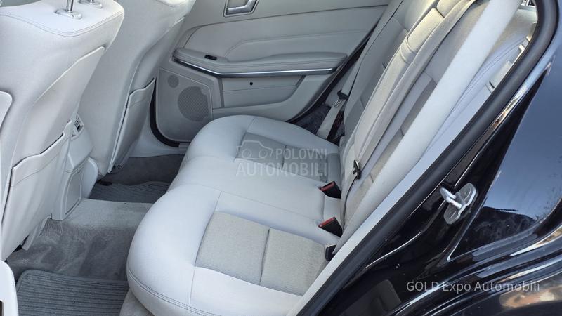 Mercedes Benz E 200 2.1 BlueTec AUT