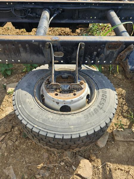 Man nosač rezervnog točka