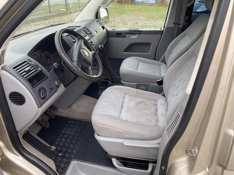 Volkswagen Transporter T5 caravela 2.5tdi