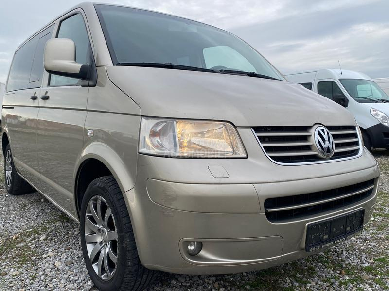 Volkswagen Transporter T5 caravela 2.5tdi